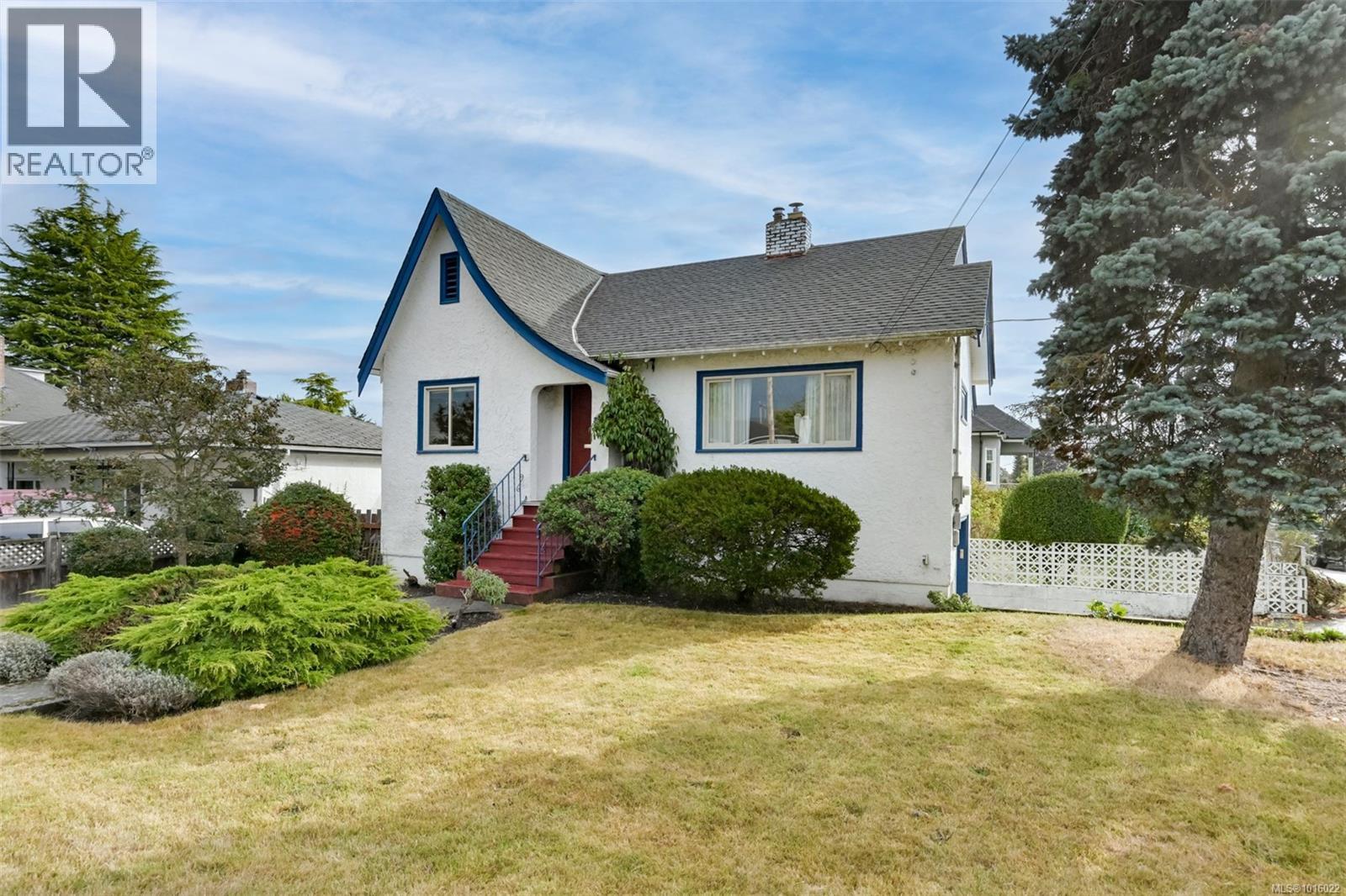  501 Lampson Street, Esquimalt