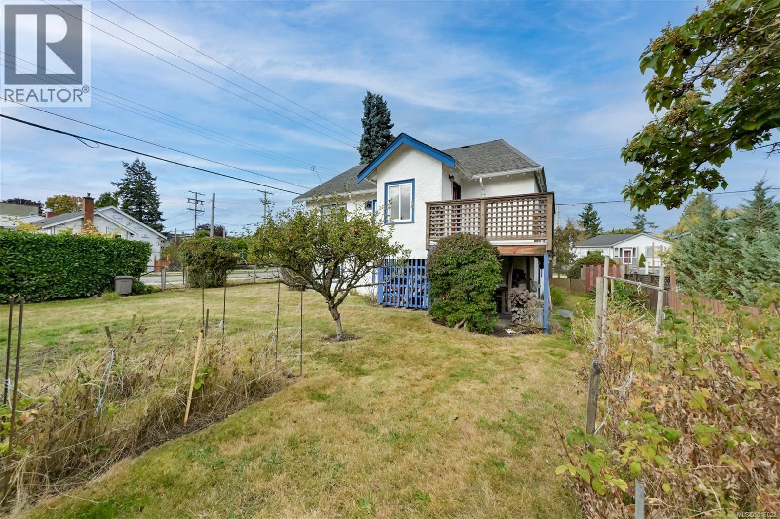  501 Lampson Street, Esquimalt