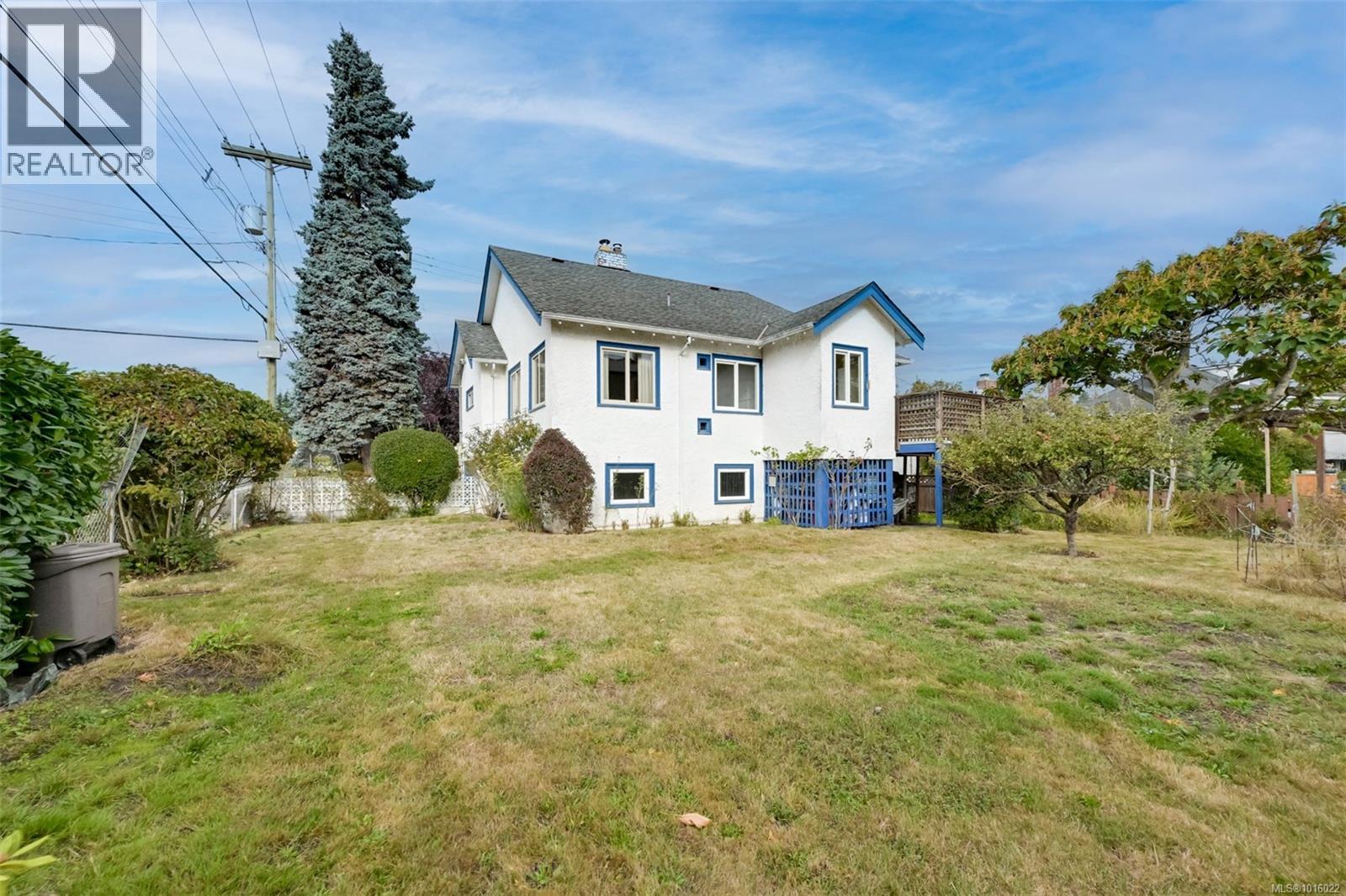  501 Lampson Street, Esquimalt