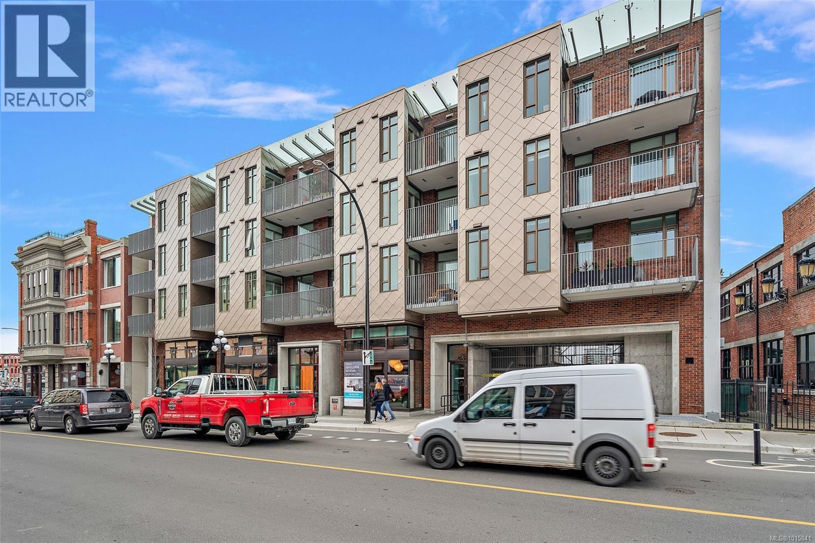 807 1628 Store Street, Victoria