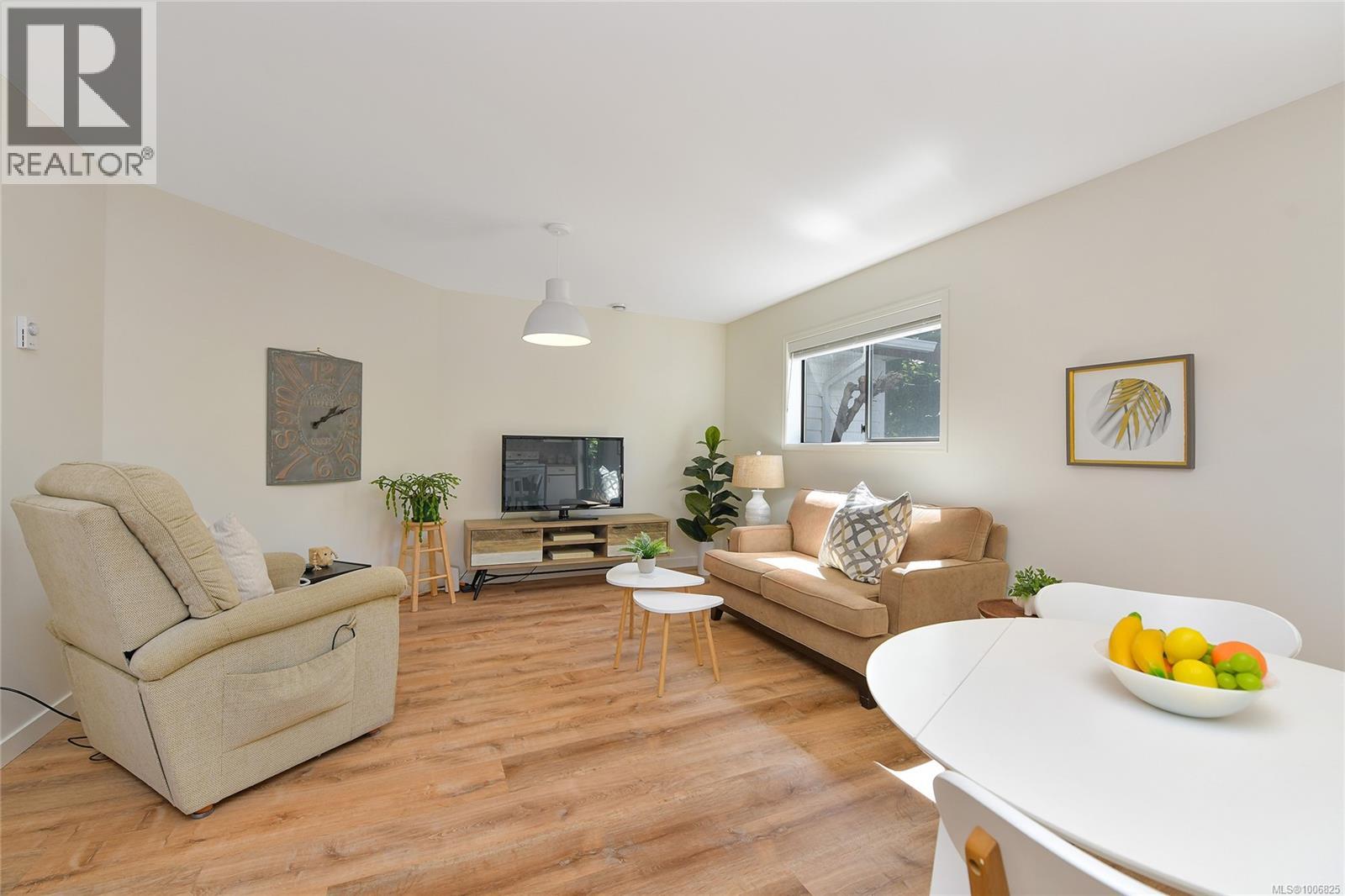  4372 Vanguard Place, Saanich