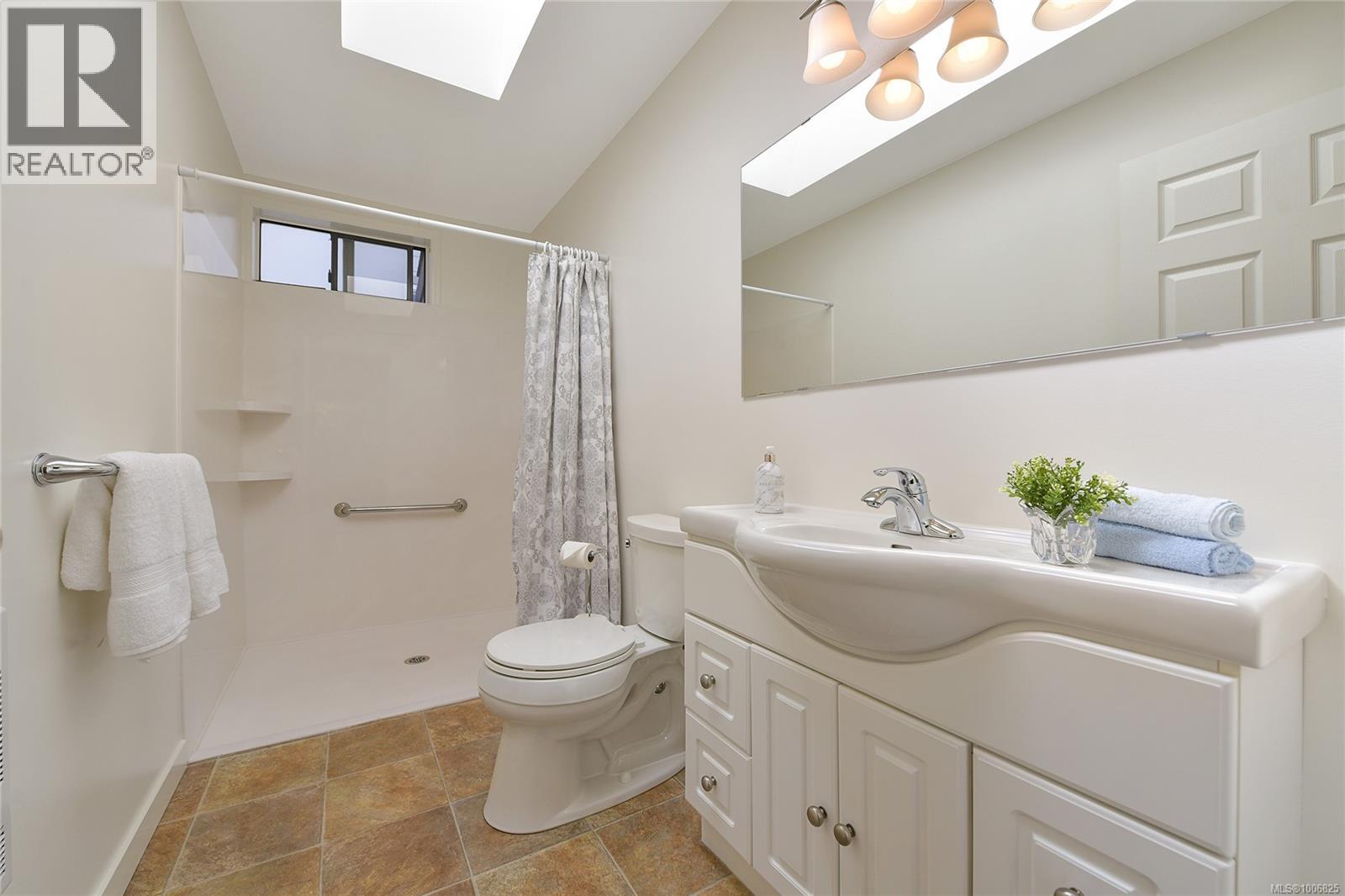  4372 Vanguard Place, Saanich