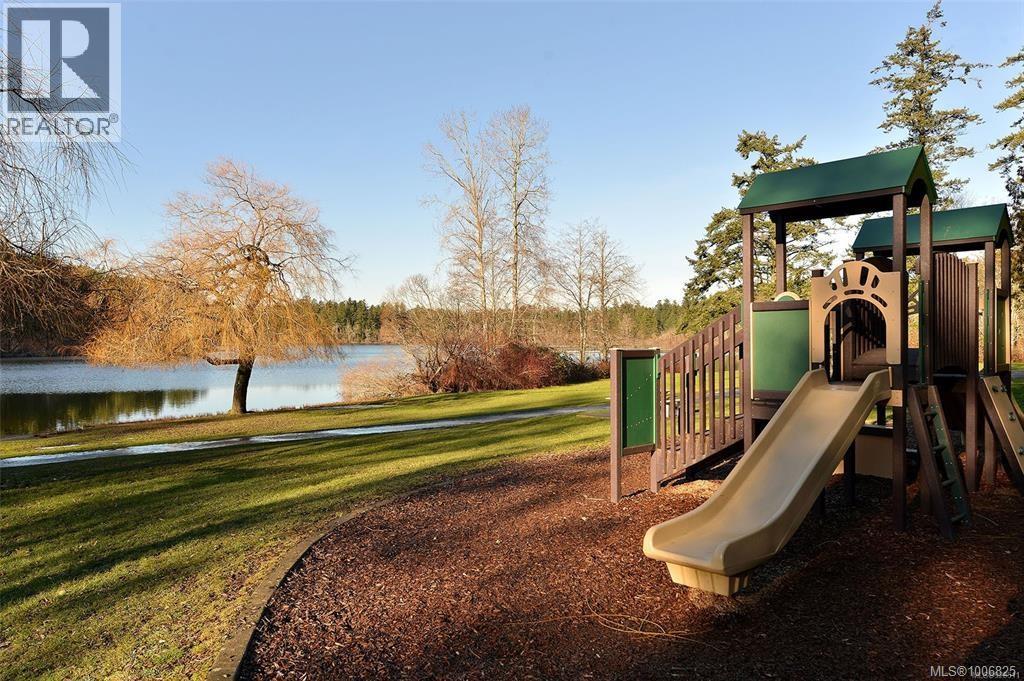  4372 Vanguard Place, Saanich
