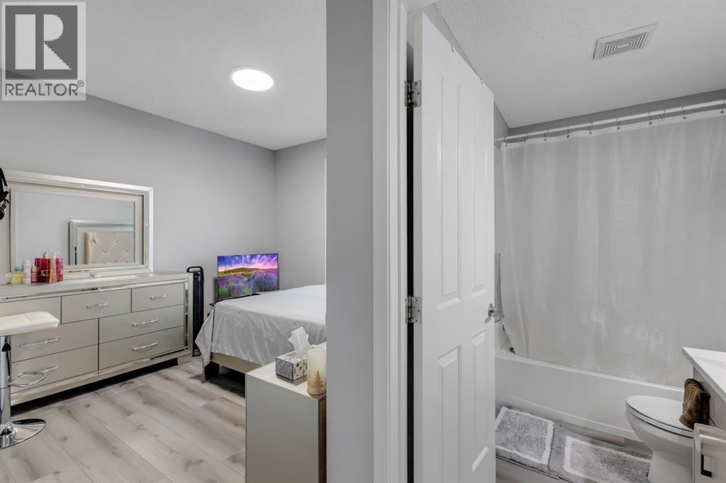 Single Family House for Sale in   Taradale Drive NE Taradale Calgary 