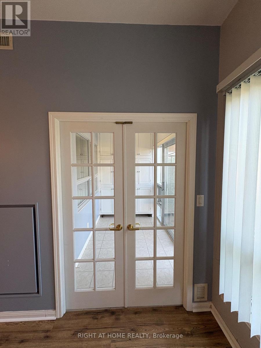 #101 90 DEAN AVENUE - 36