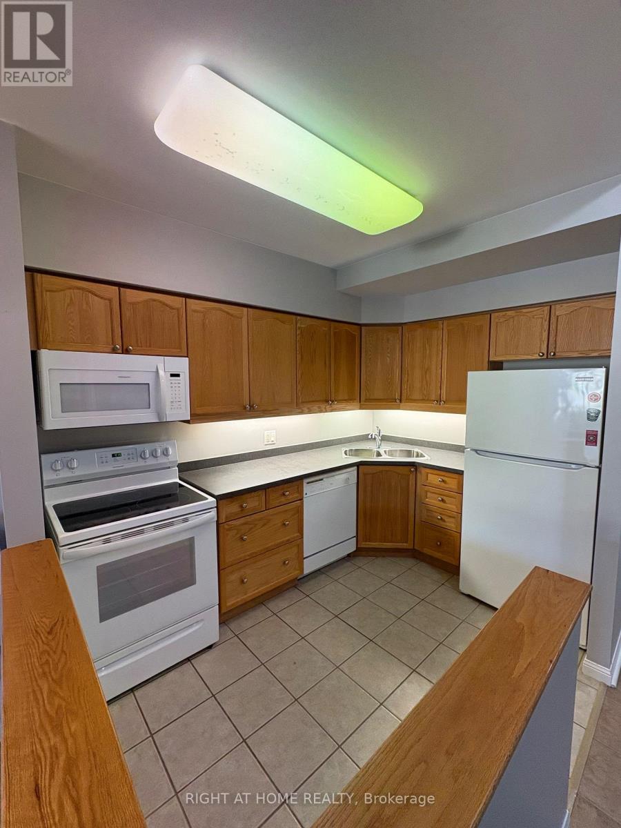 #101 90 DEAN AVENUE - 33