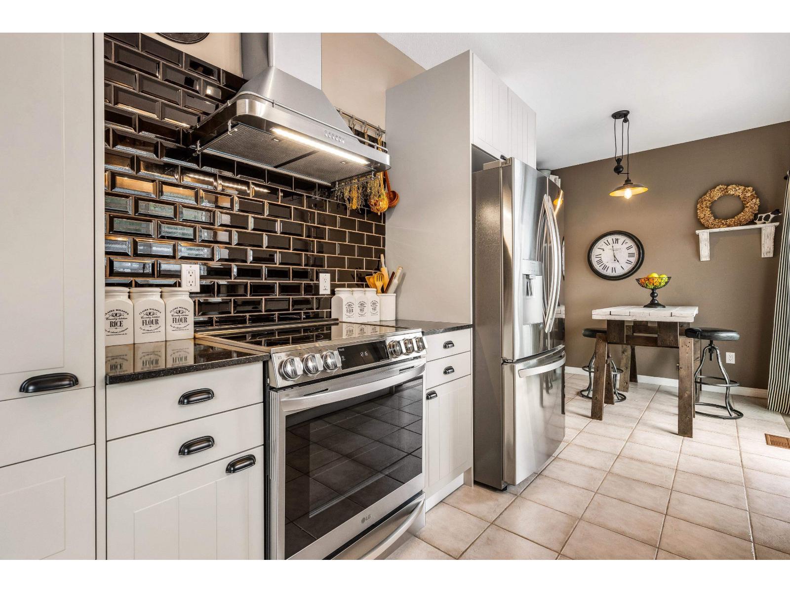 17 730 MCCOMBS DRIVE, Harrison Hot Springs, Harrison Hot Springs