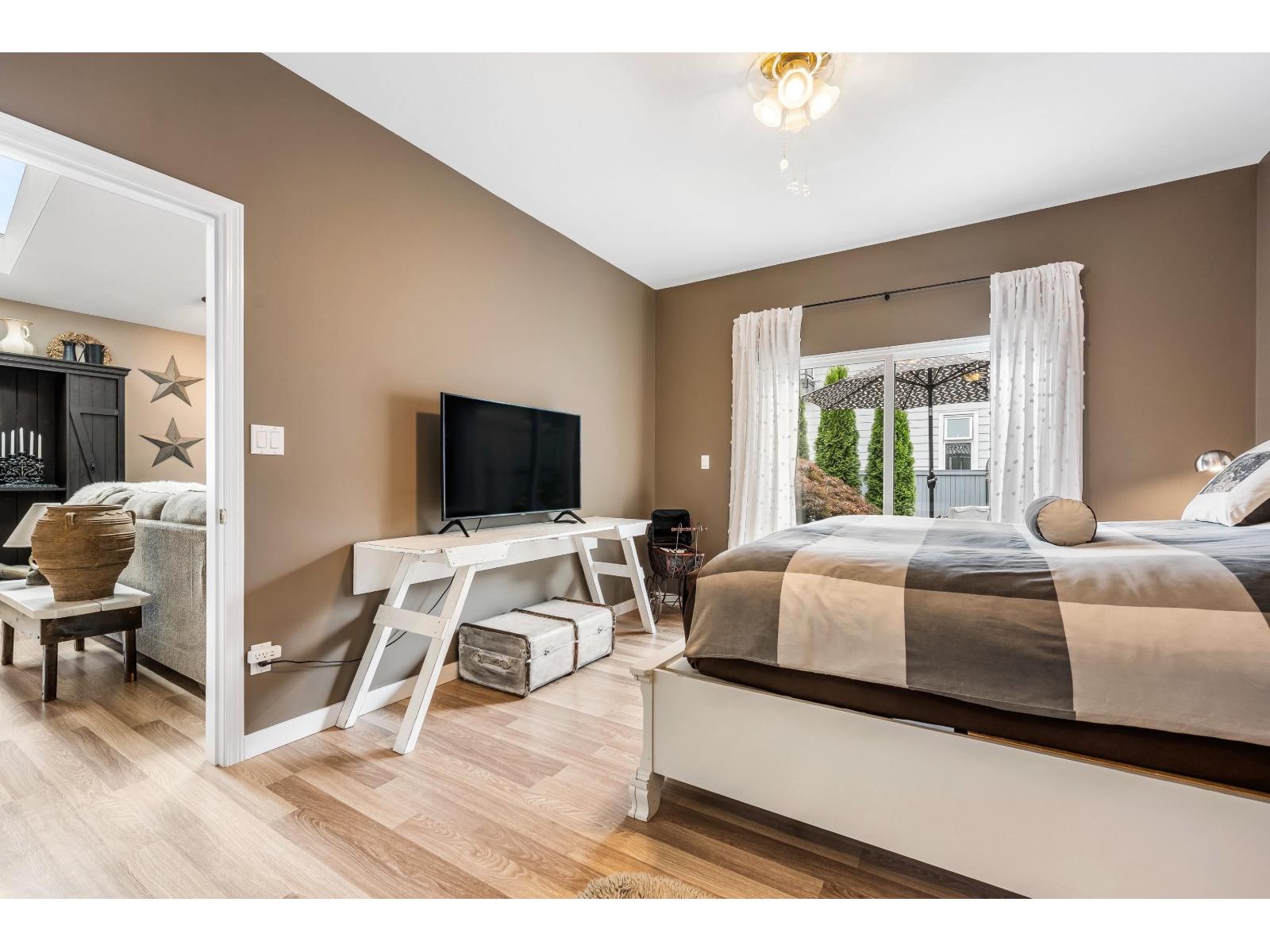 17 730 MCCOMBS DRIVE, Harrison Hot Springs, Harrison Hot Springs