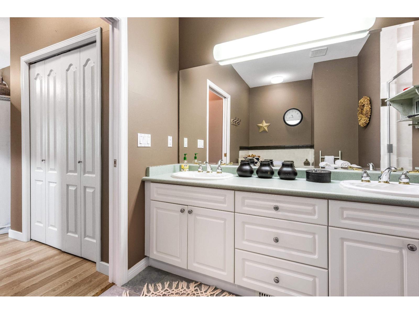 17 730 MCCOMBS DRIVE, Harrison Hot Springs, Harrison Hot Springs