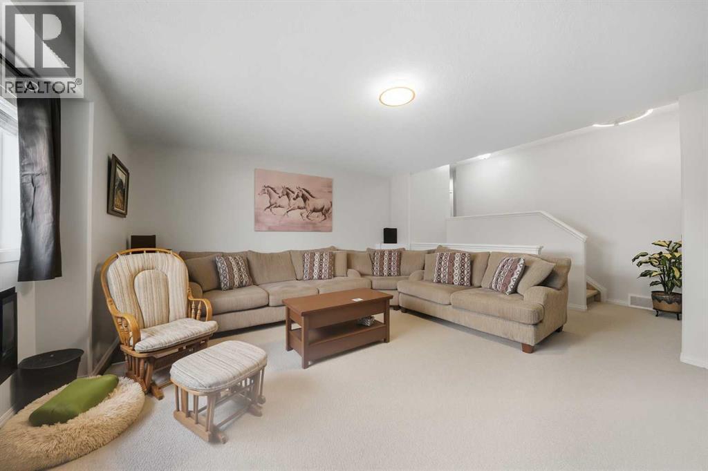 65 Asmundsen Avenue, Red Deer