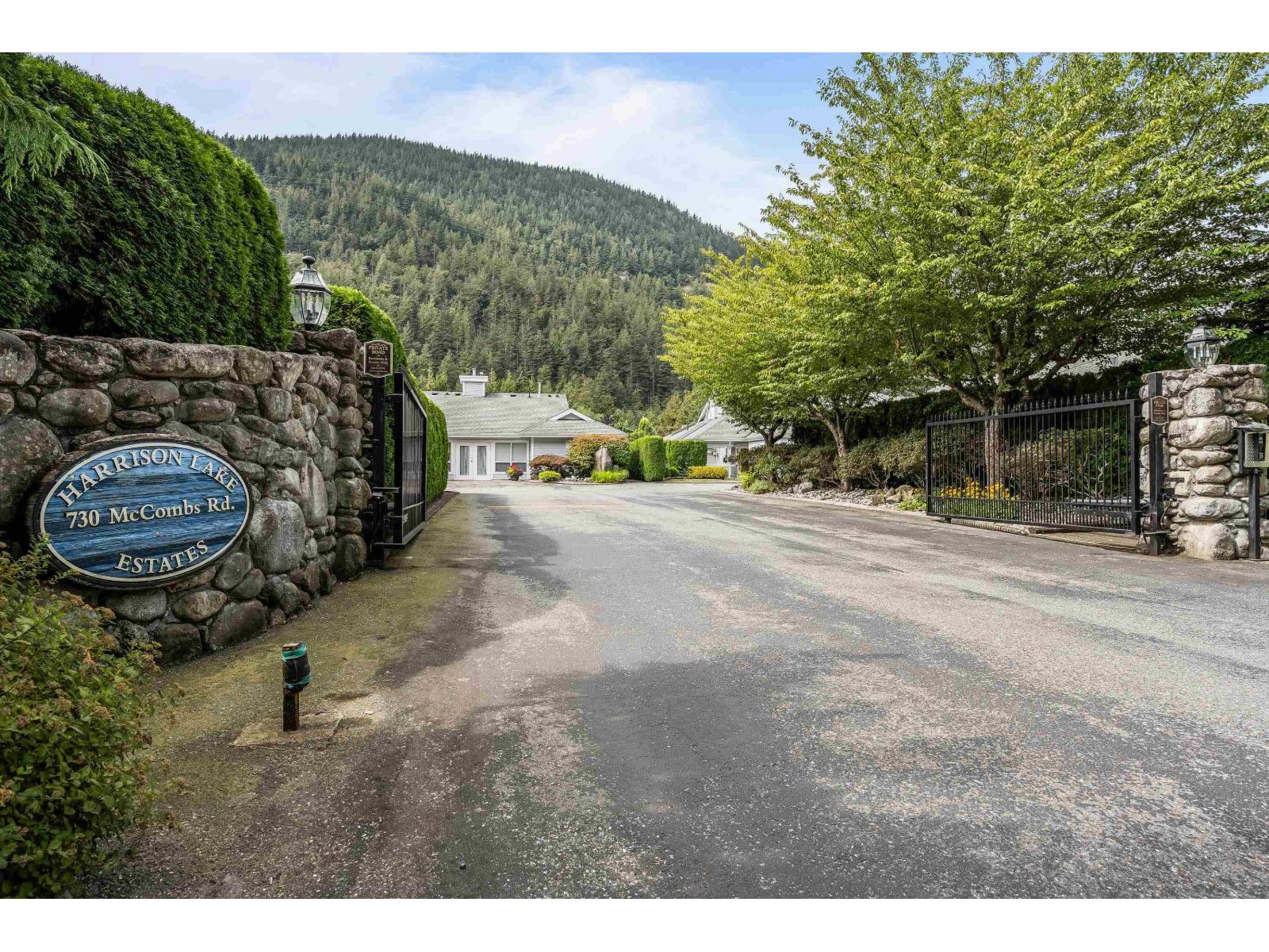 17 730 MCCOMBS DRIVE, Harrison Hot Springs, Harrison Hot Springs