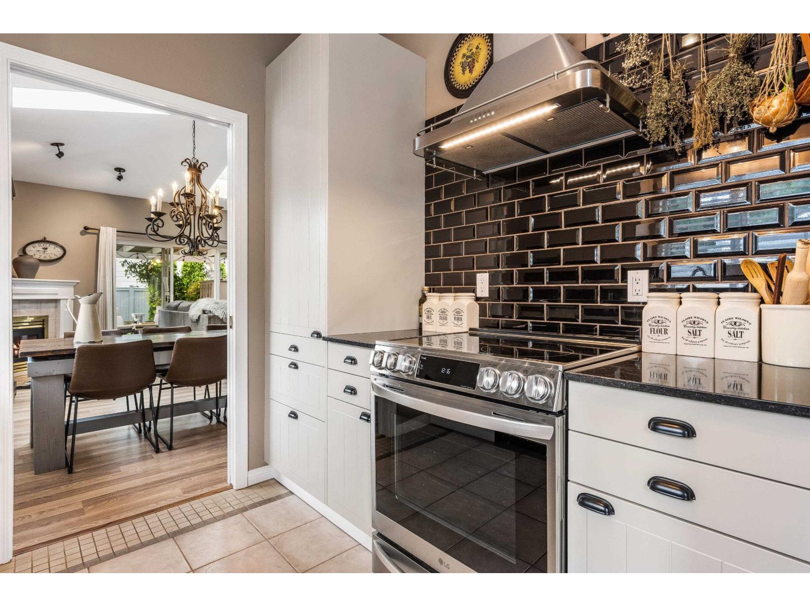 17 730 MCCOMBS DRIVE, Harrison Hot Springs, Harrison Hot Springs