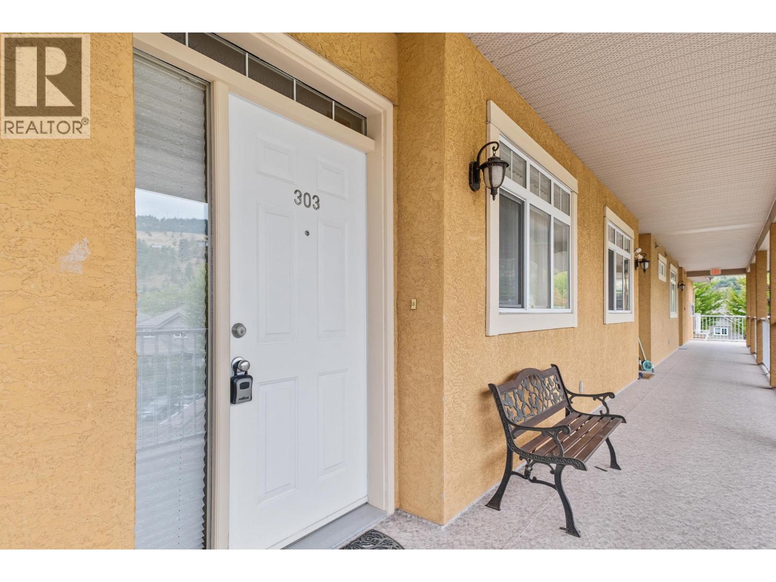 303 3570 Woodsdale Road, Lake Country