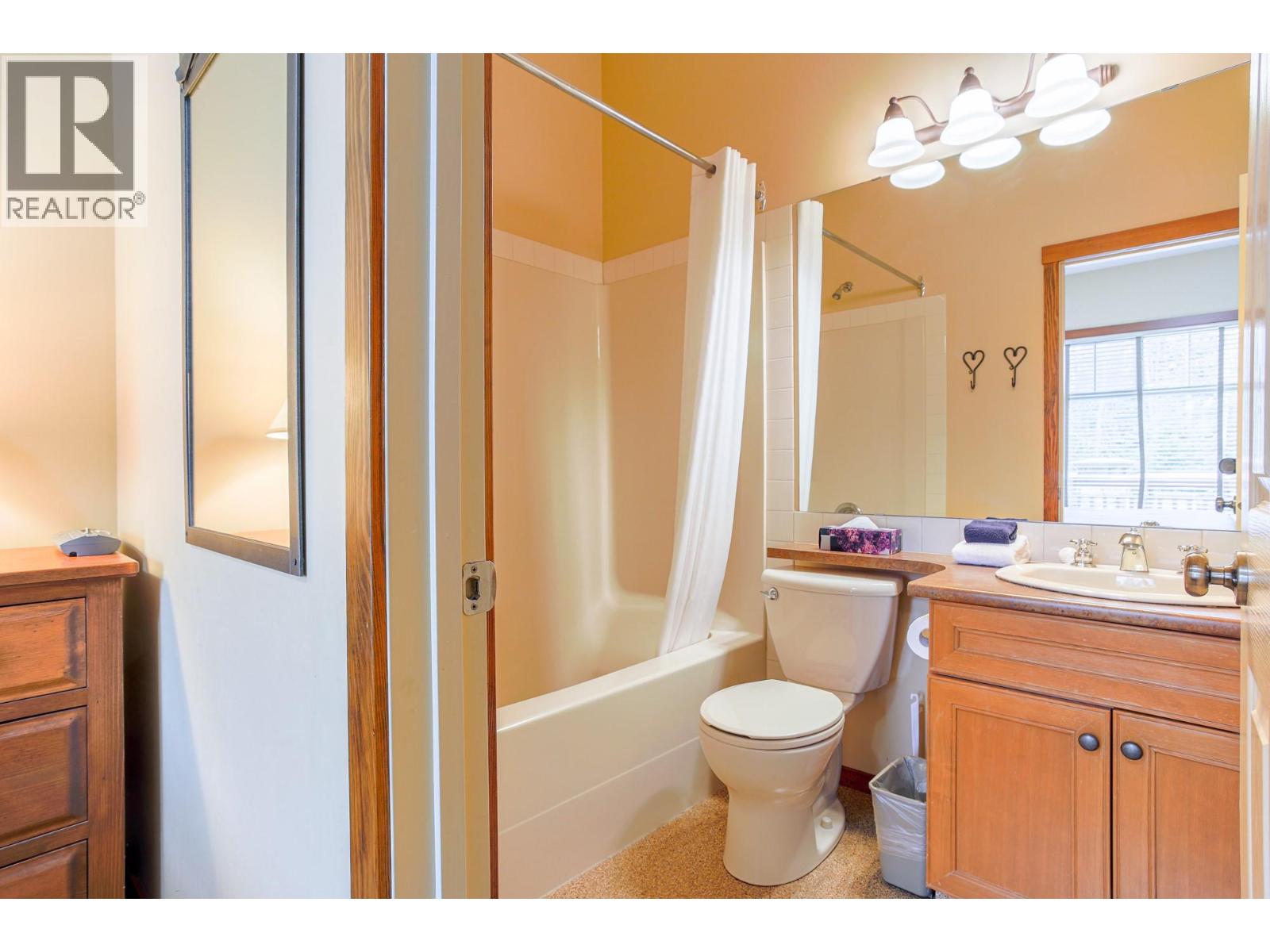 5258 Highline Drive Unit# 122, Fernie