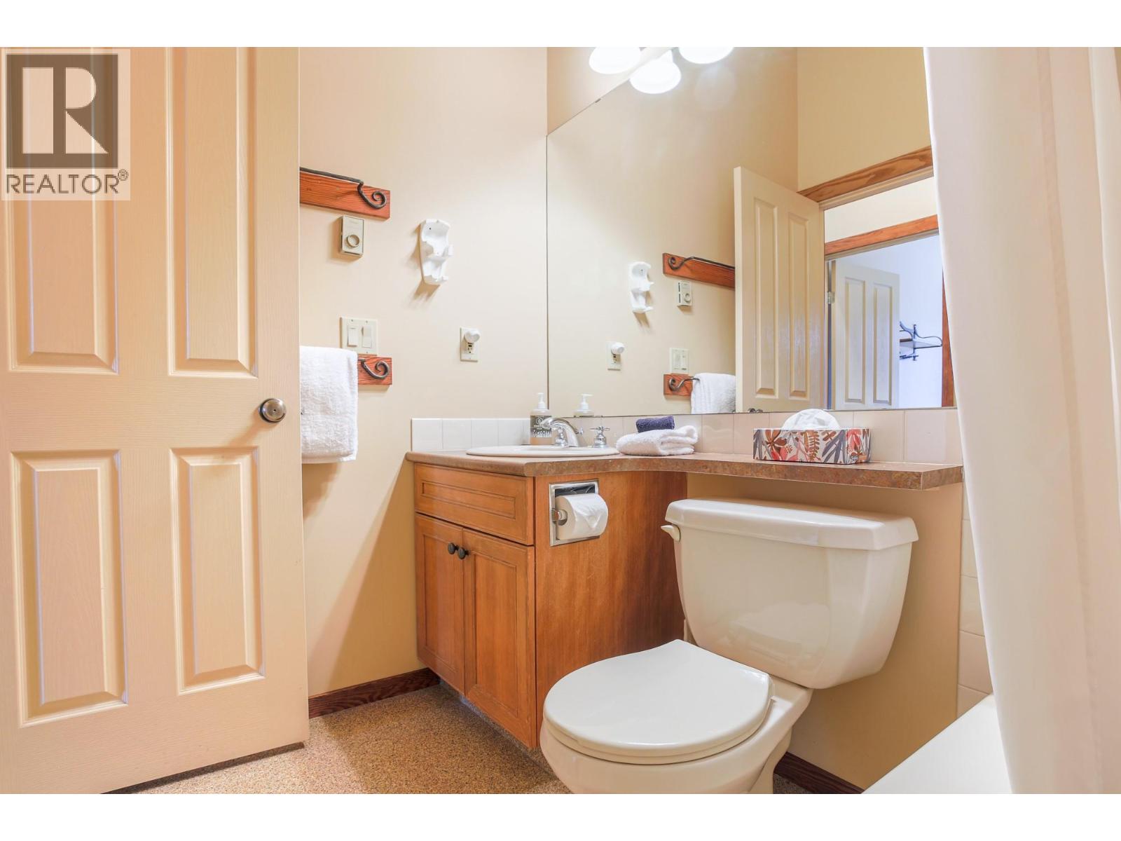 5258 Highline Drive Unit# 122, Fernie