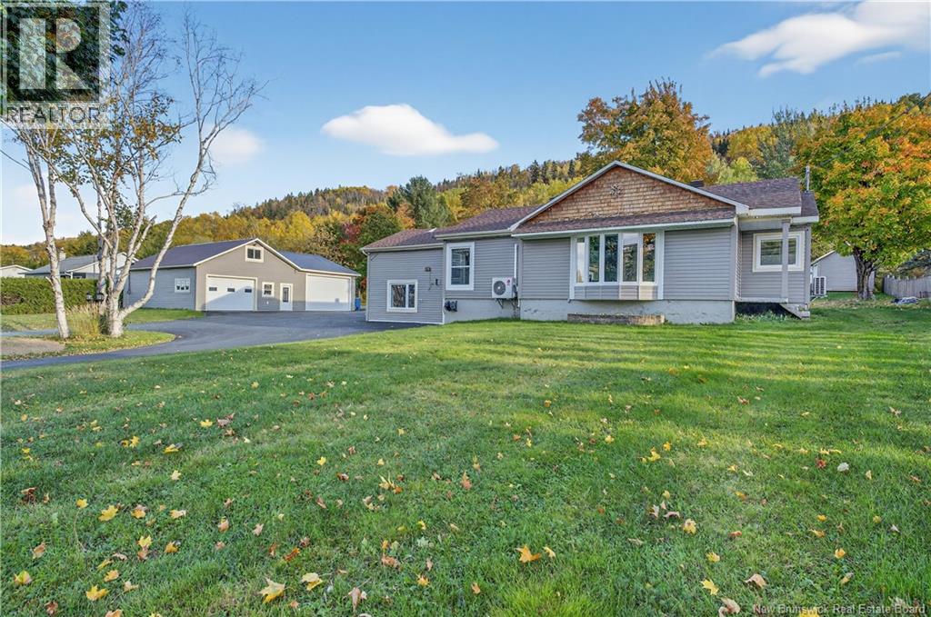 658 Vanier Street - Main photo, Campbellton, New Brunswick