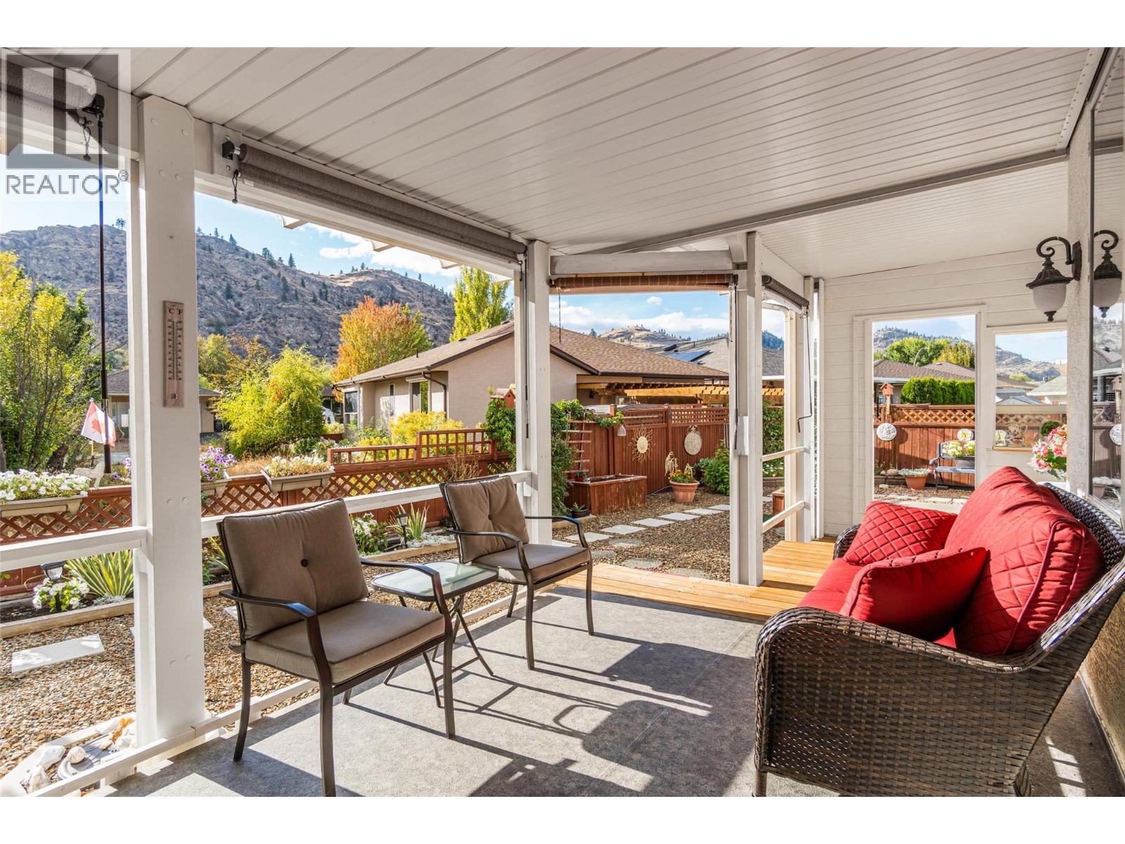  6676 OXBOW Crescent, Oliver