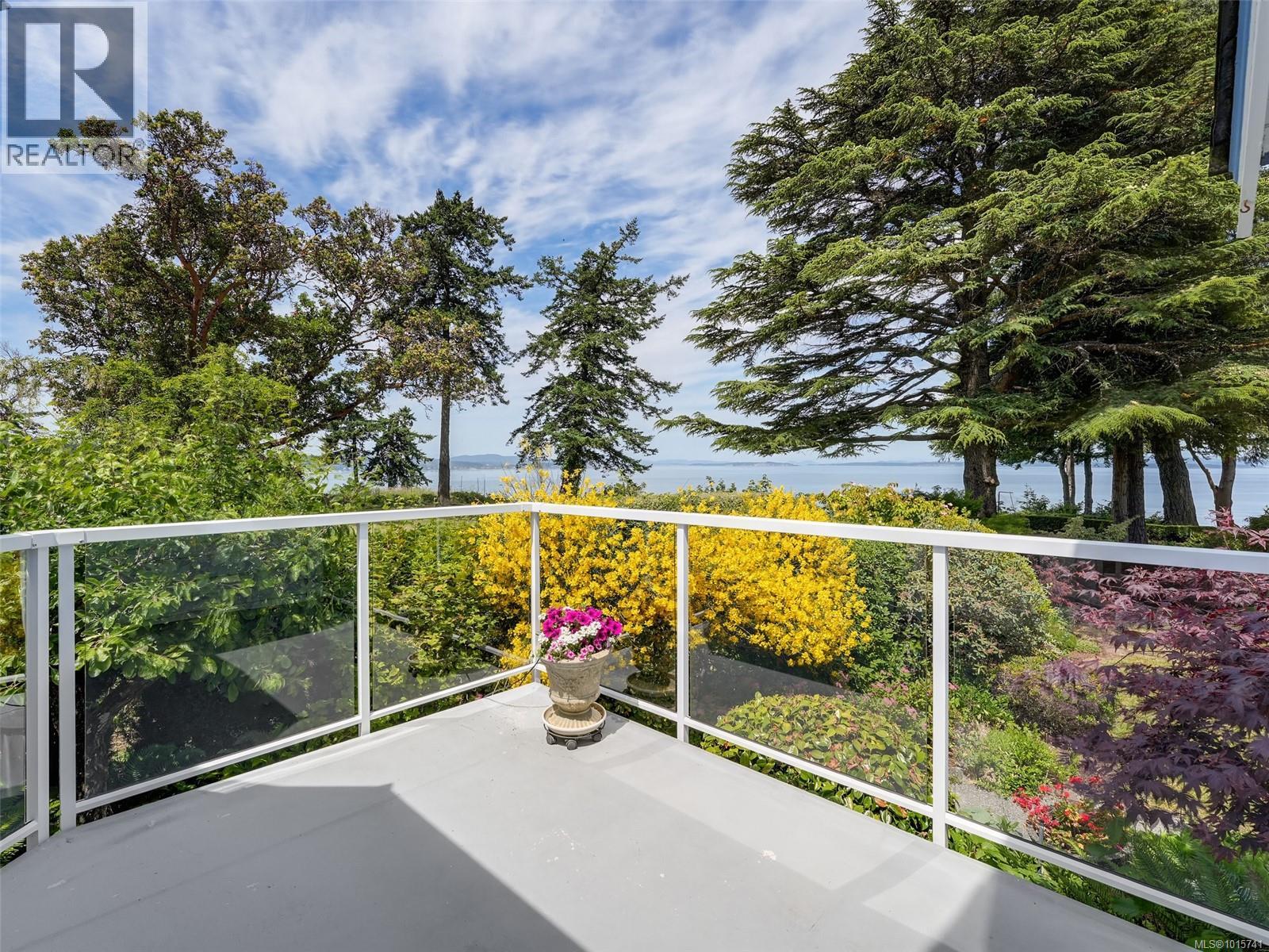  4590 Torquay Drive, Saanich