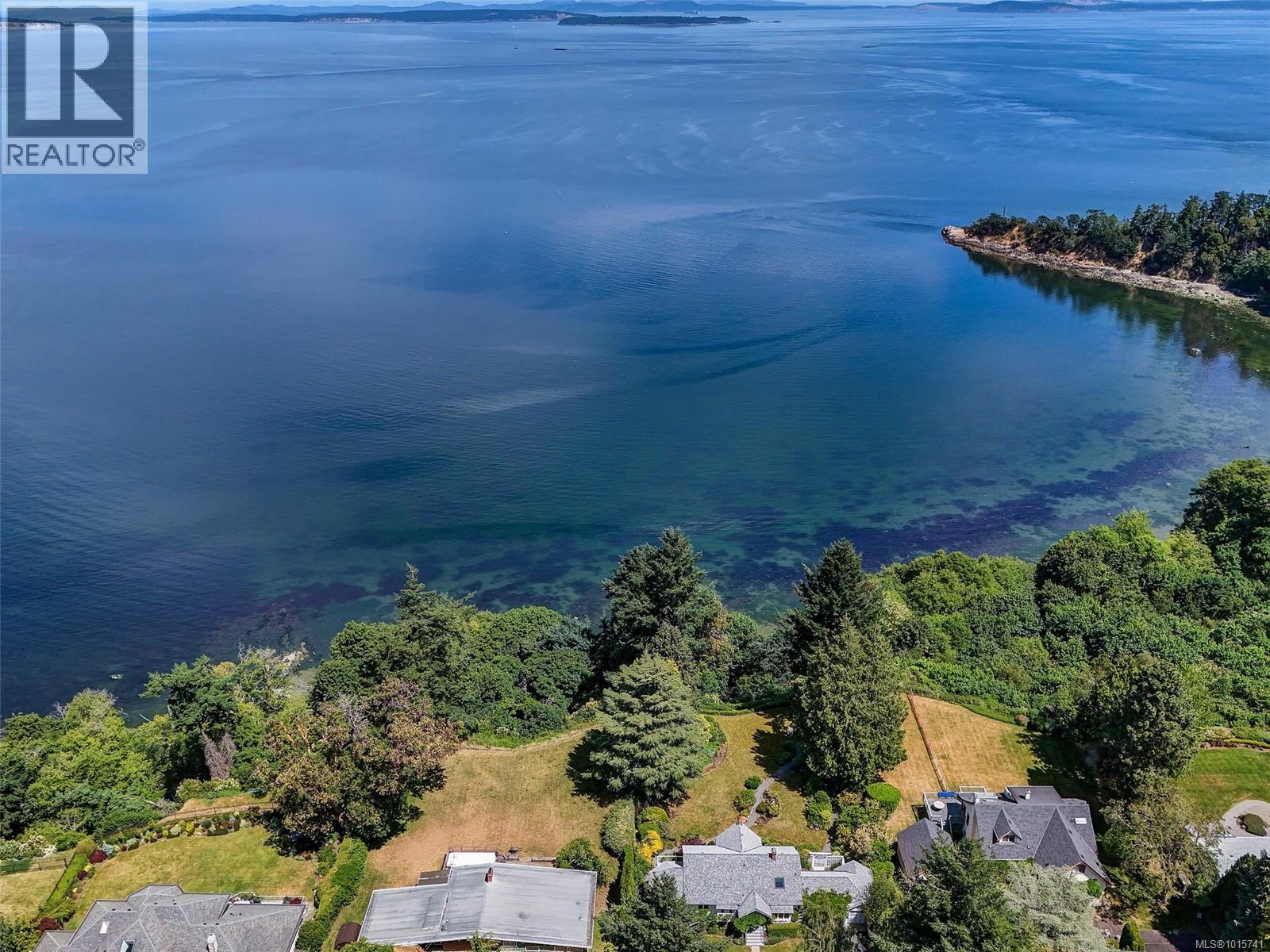  4590 Torquay Drive, Saanich