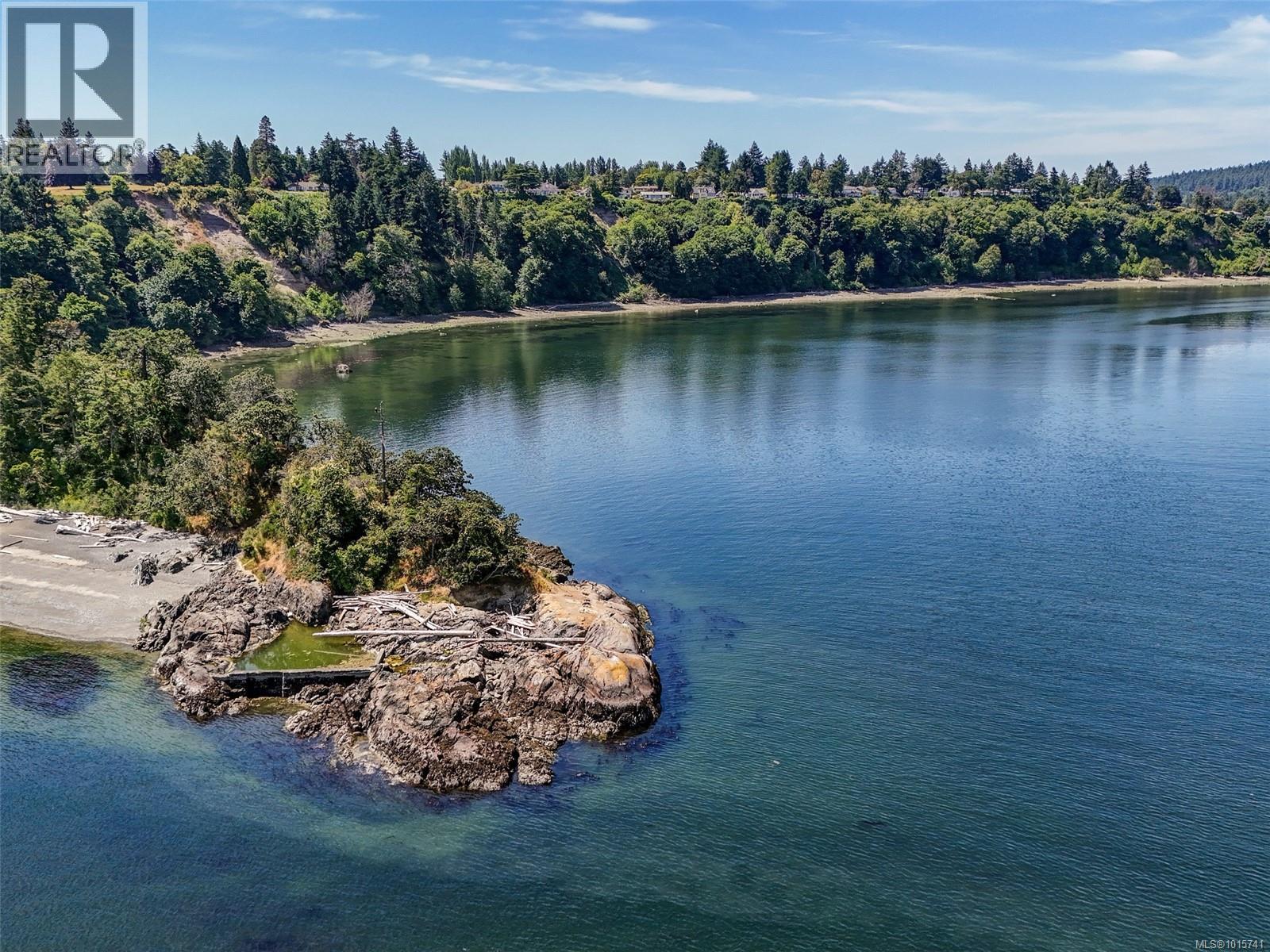  4590 Torquay Drive, Saanich