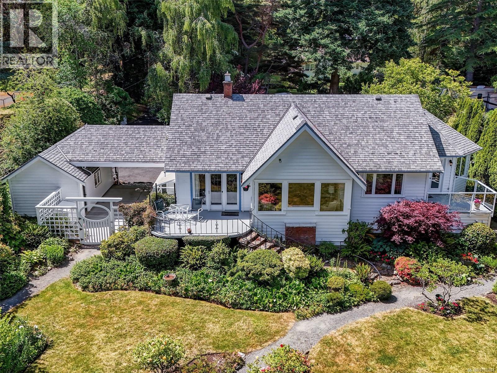  4590 Torquay Drive, Saanich