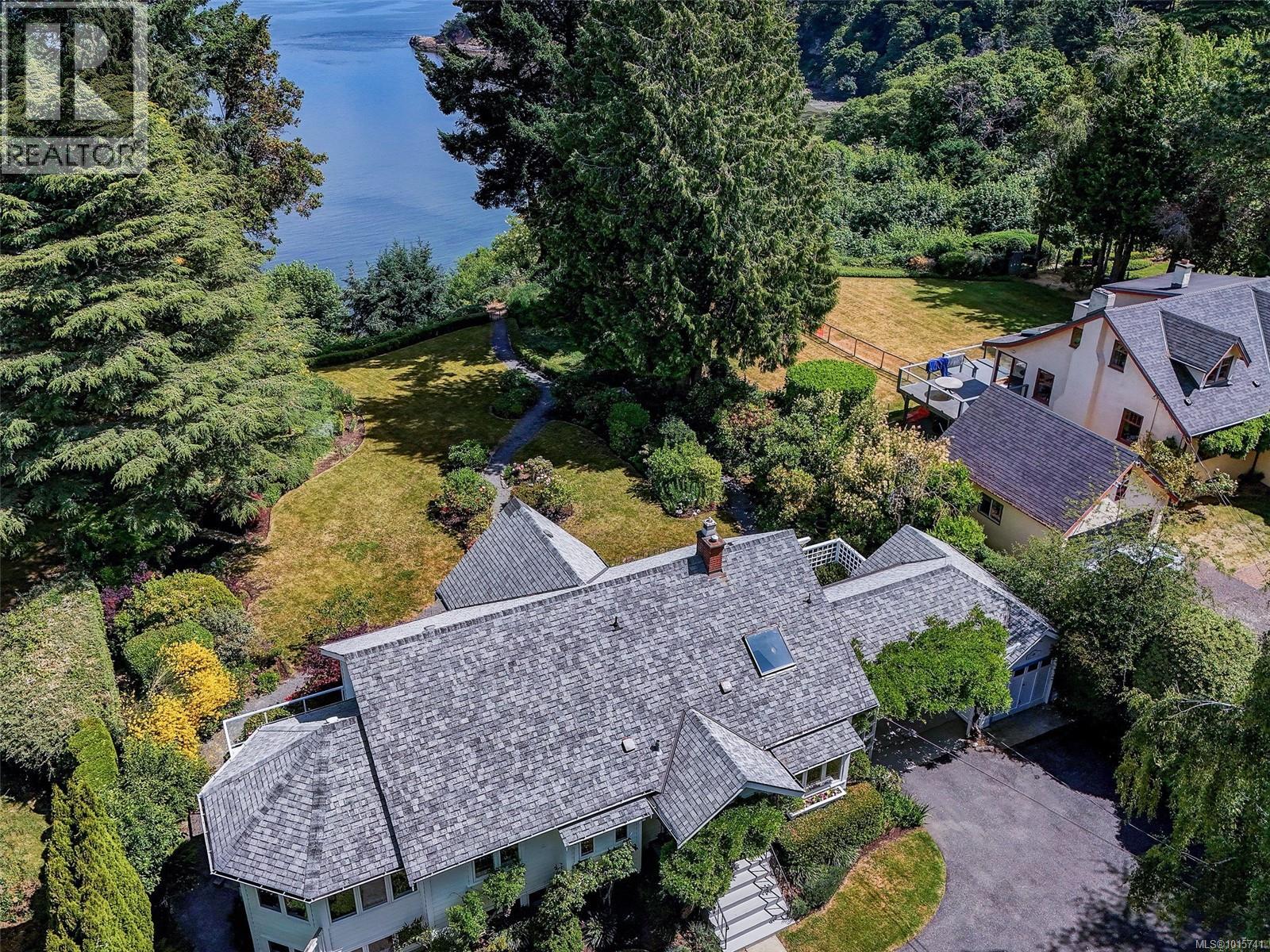  4590 Torquay Drive, Saanich