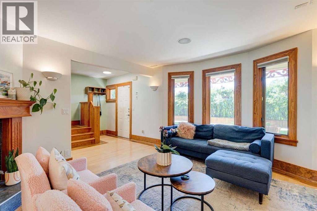 Single Family House for Sale in   Avenue SW South Calgary Calgary 