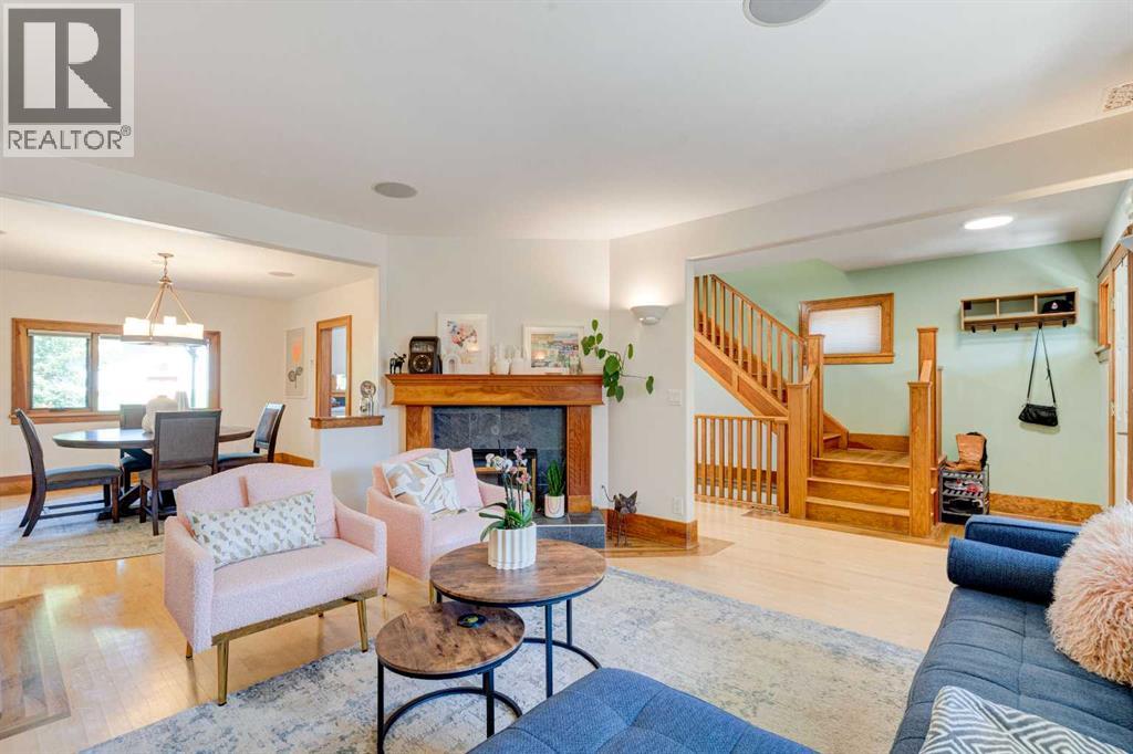 Single Family House for Sale in   Avenue SW South Calgary Calgary 