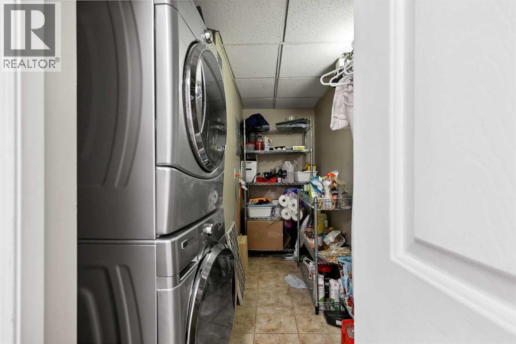 Single Family House for Sale in    Avenue SW Lower Mount Royal Calgary 