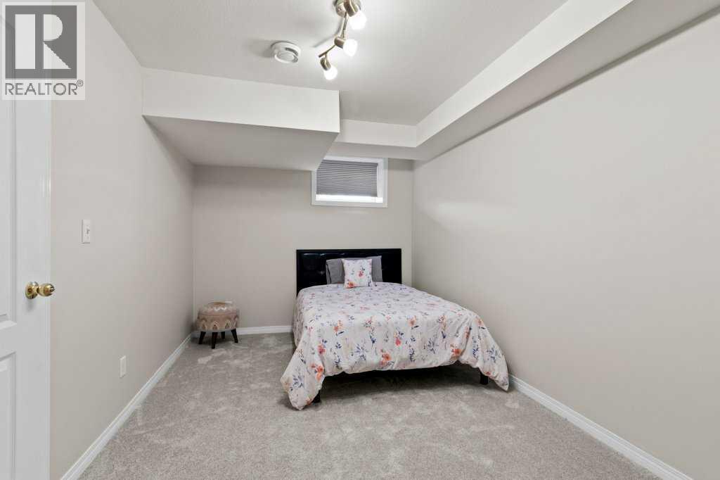 33 Donlevy Avenue, Red Deer