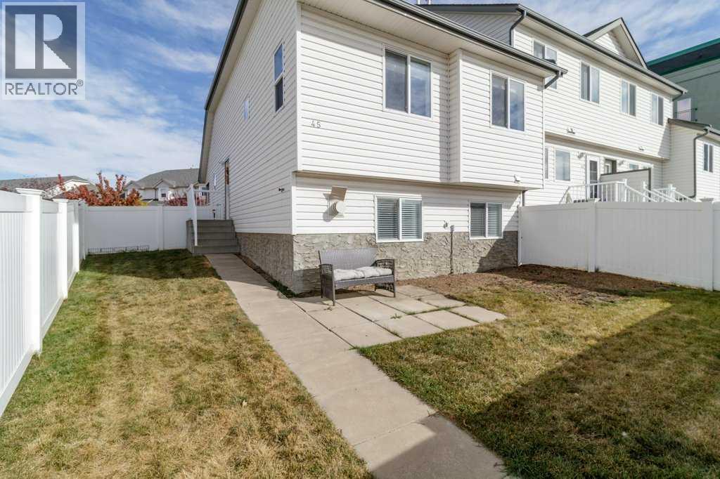 33 Donlevy Avenue, Red Deer