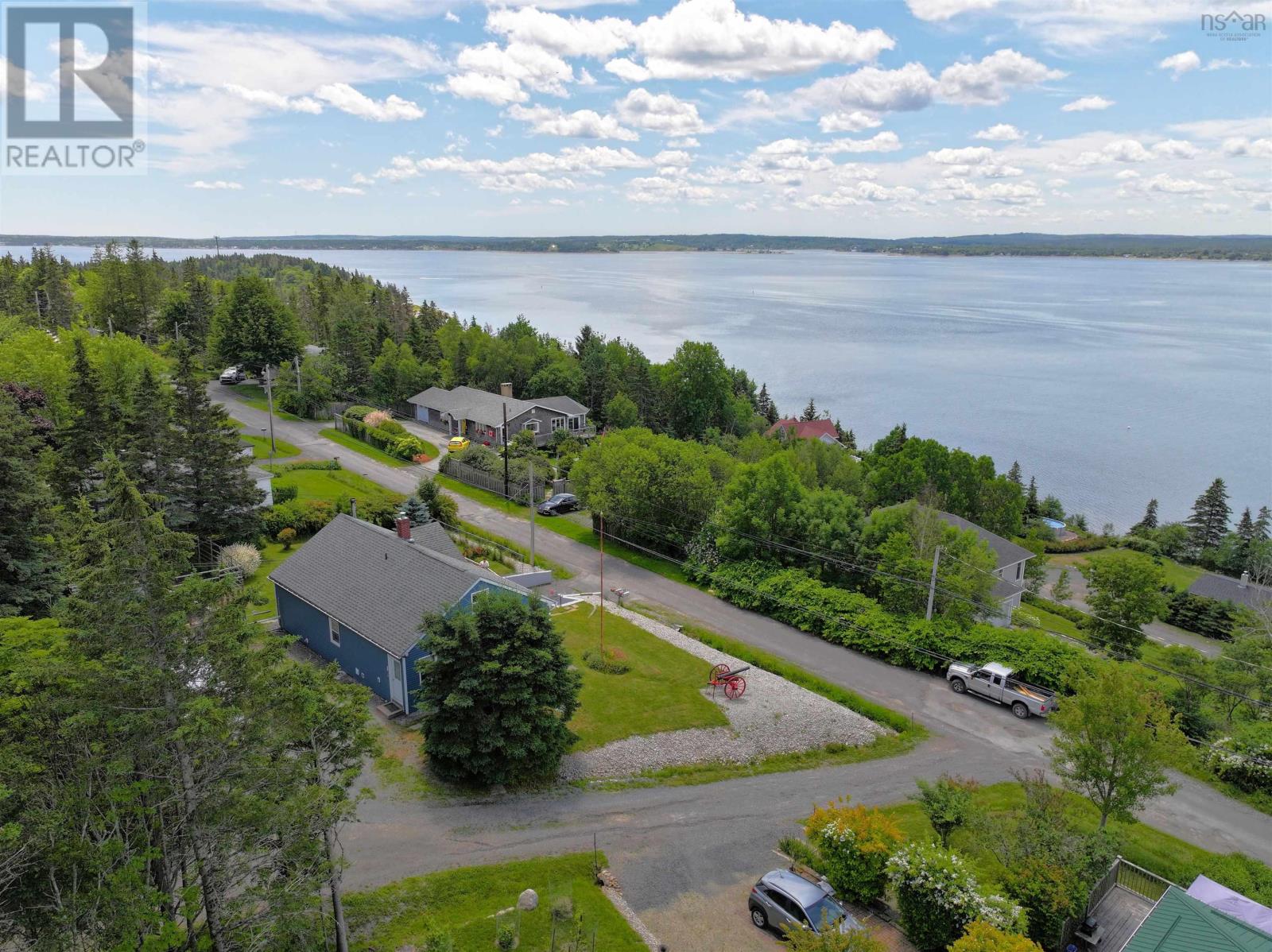 Property 31 of 34 of 61 Hospital Road