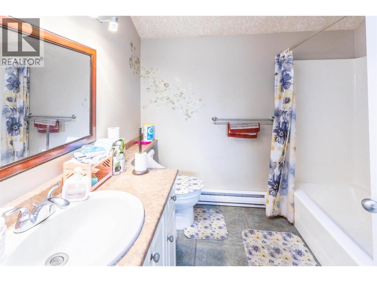  11938 Oceola Road, Lake Country