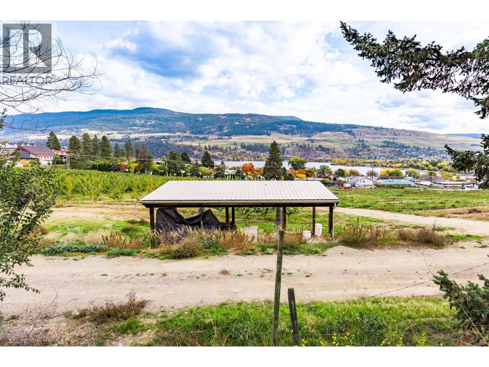  11938 Oceola Road, Lake Country