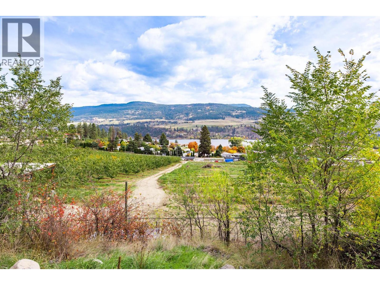  11938 Oceola Road, Lake Country