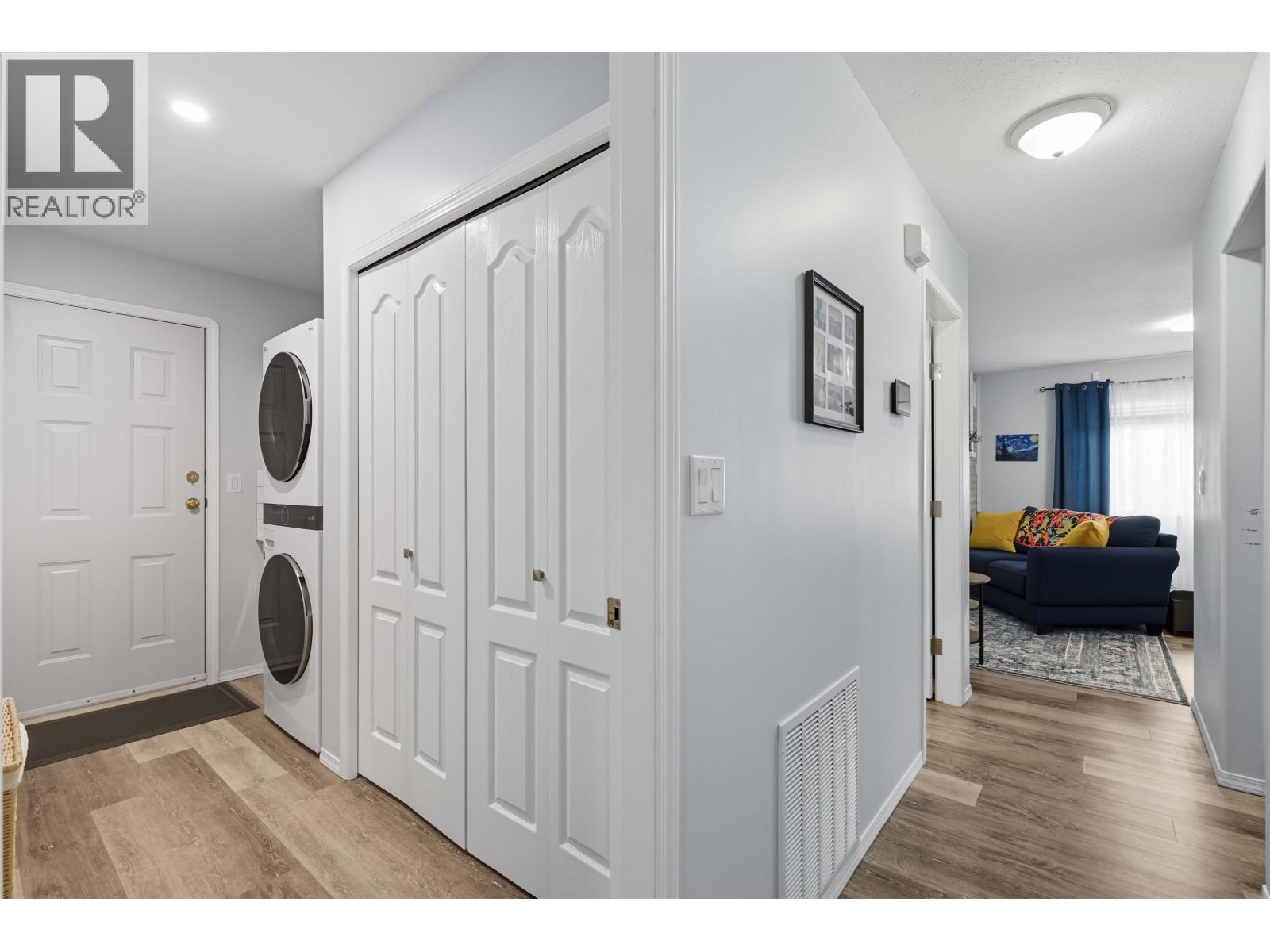 303 JERSEY PLACE, Williams Lake