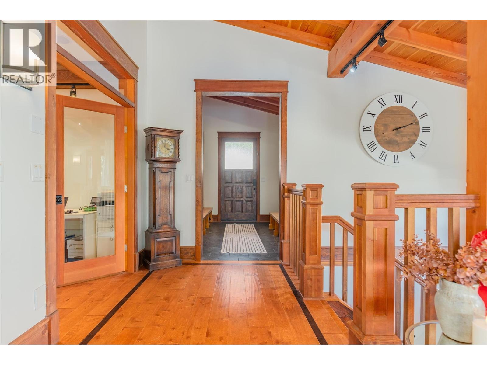 422 VIEW Street, Kaslo