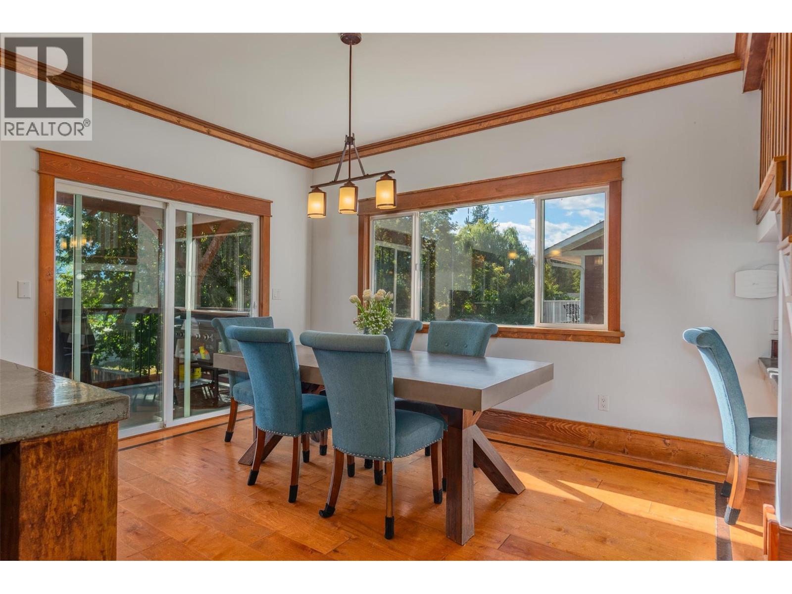 422 VIEW Street, Kaslo