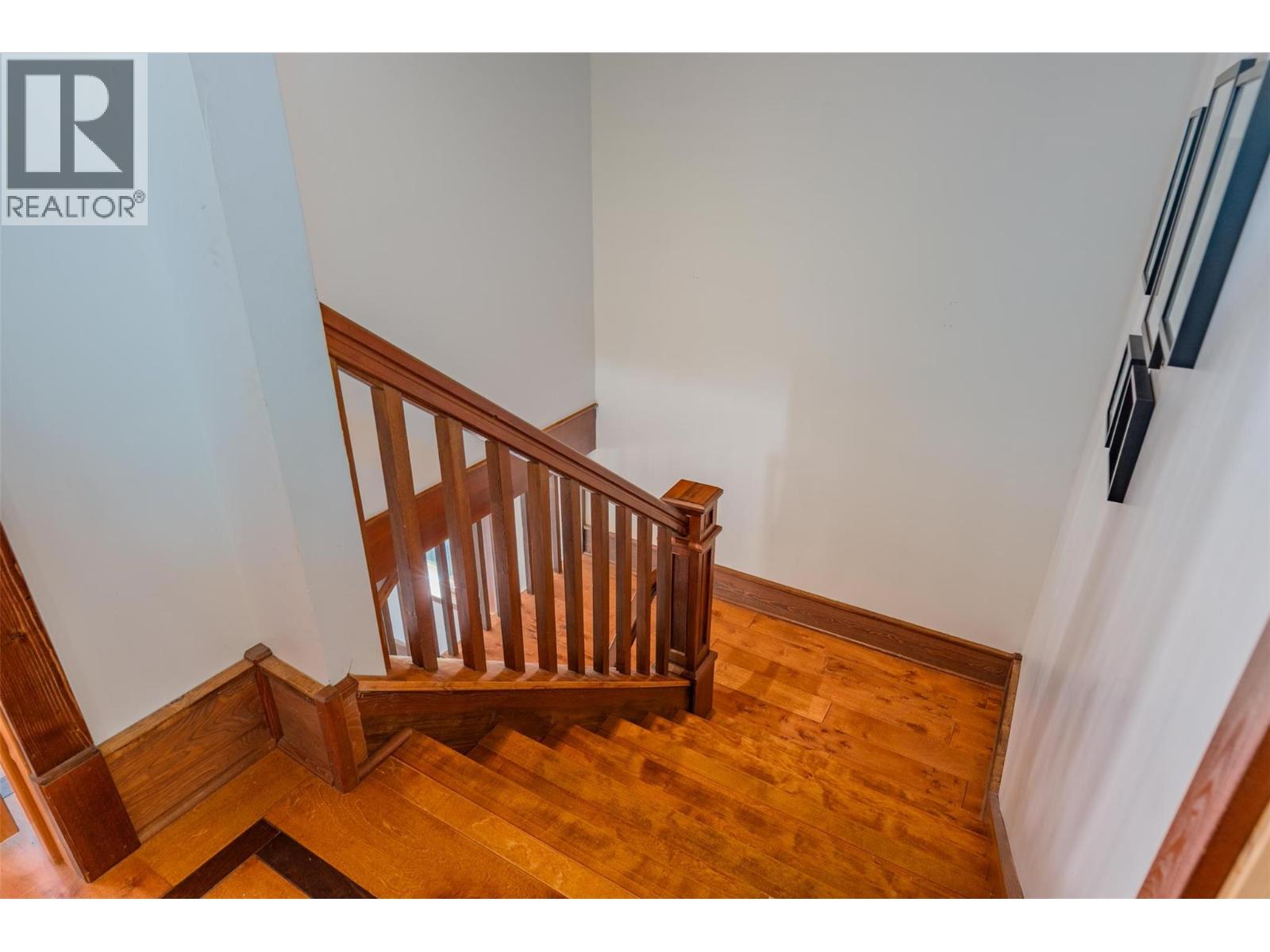 422 VIEW Street, Kaslo