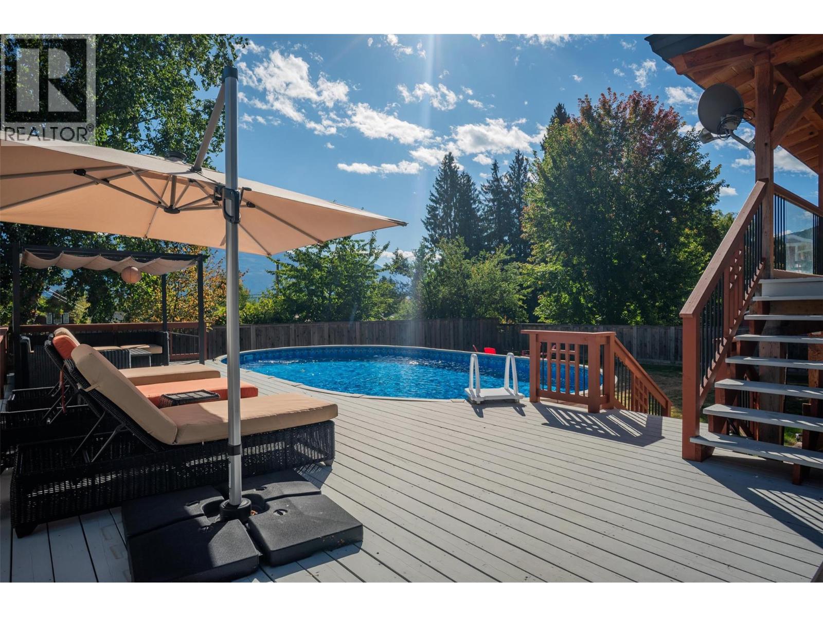 422 VIEW Street, Kaslo