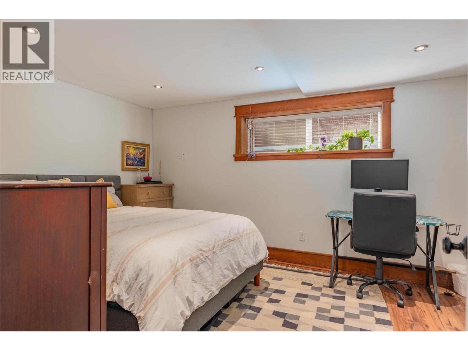 422 VIEW Street, Kaslo