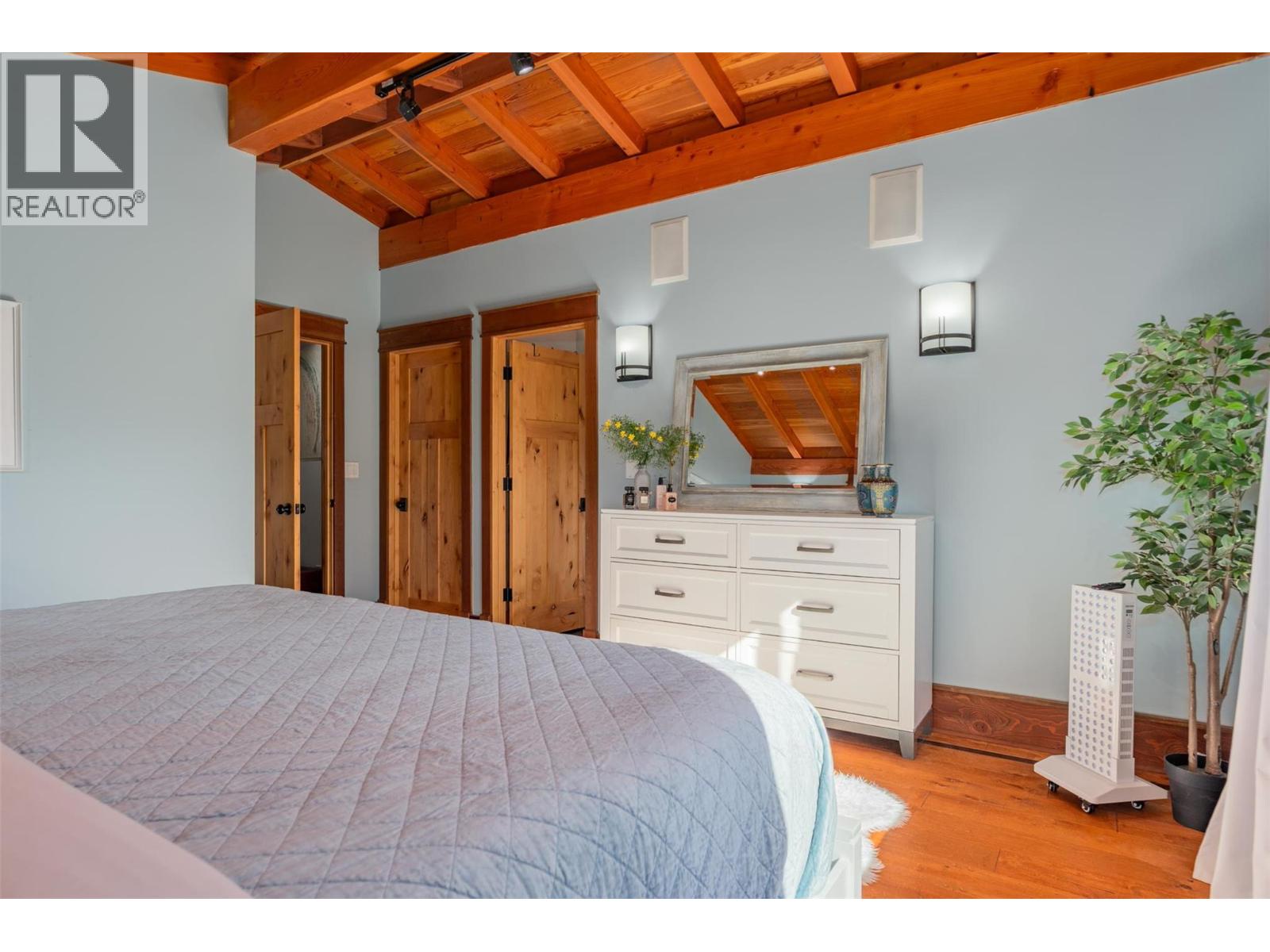 422 VIEW Street, Kaslo