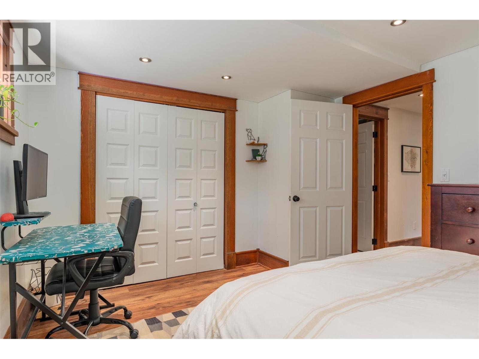 422 VIEW Street, Kaslo