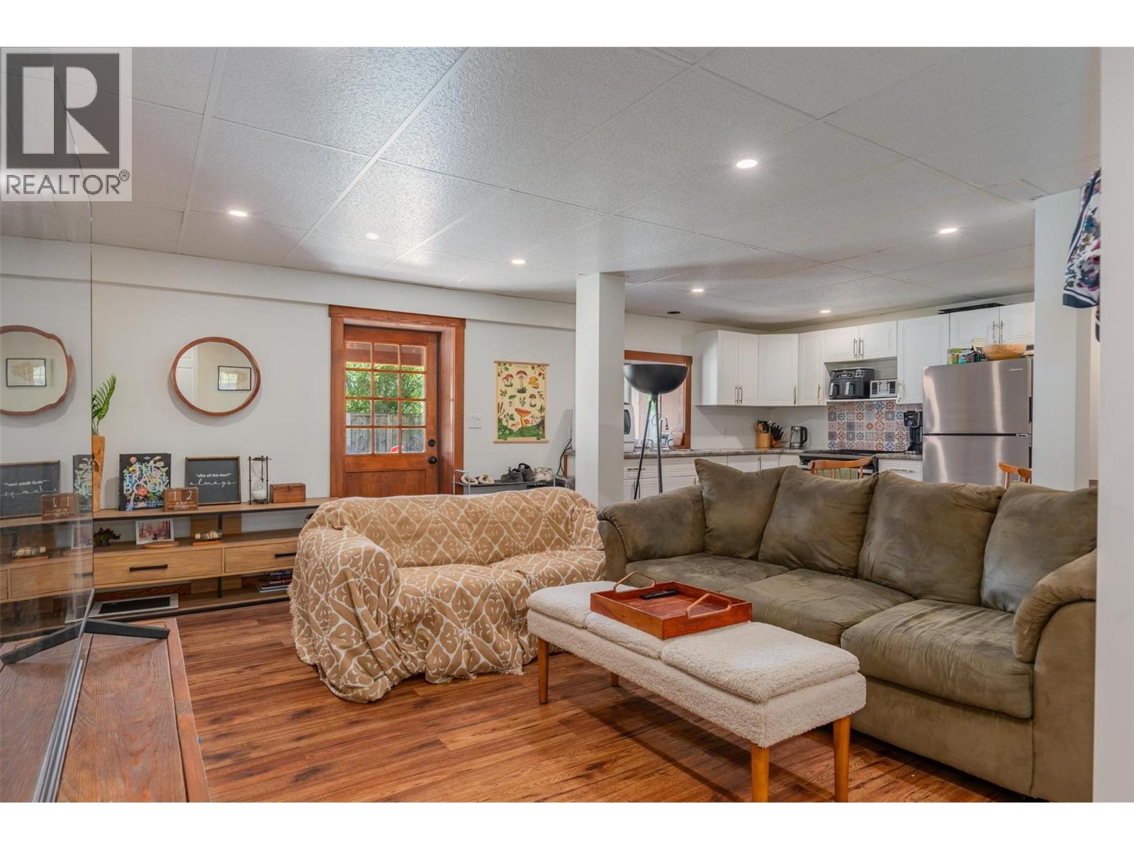 422 VIEW Street, Kaslo