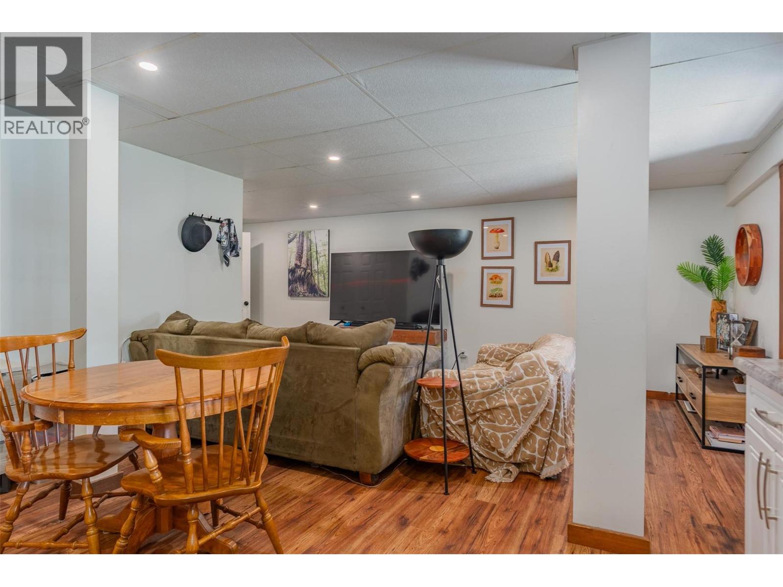 422 VIEW Street, Kaslo