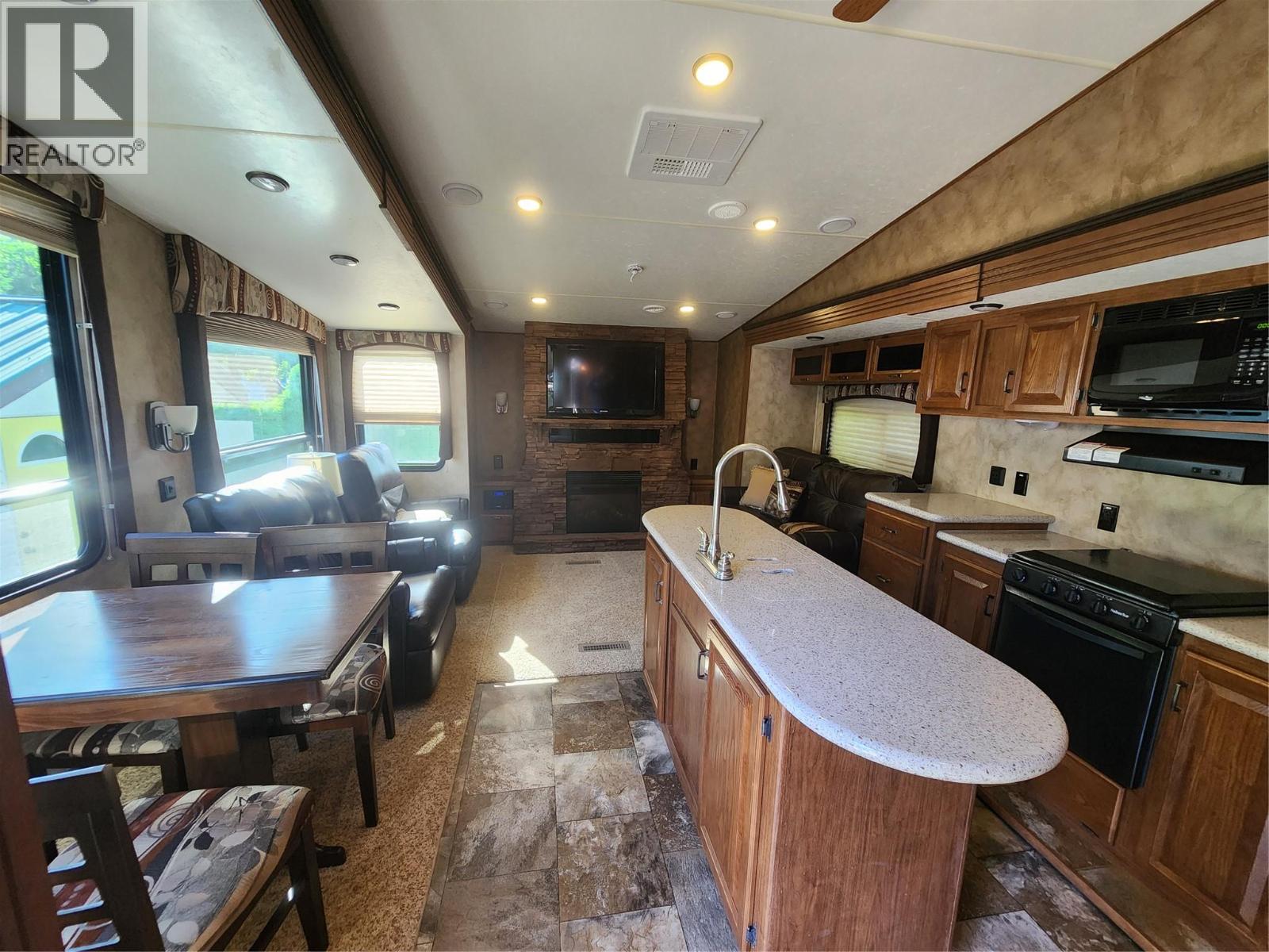 279 3980 Squilax- Anglemont Road, Scotch Creek
