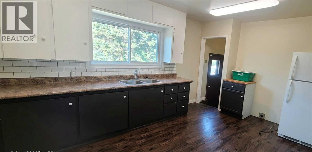 5006 53 Street, Sylvan Lake