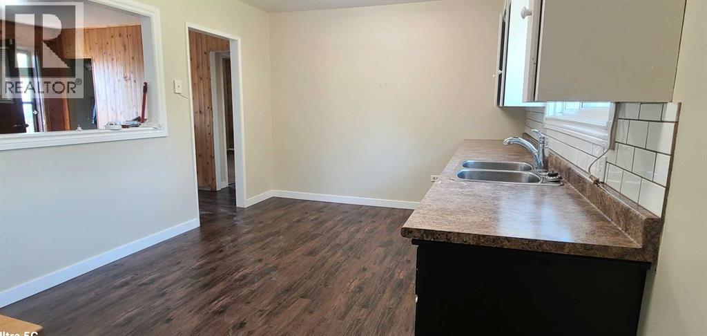5006 53 Street, Sylvan Lake