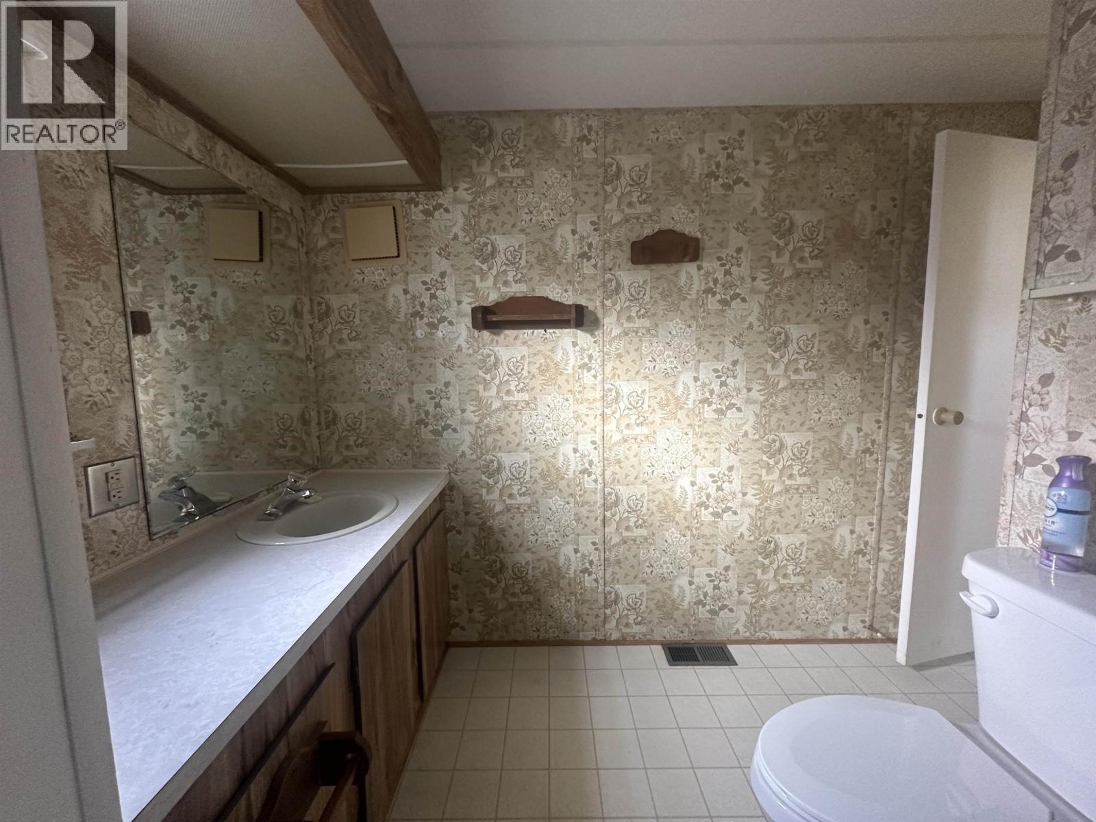 5 1700 S BROADWAY AVENUE, Williams Lake