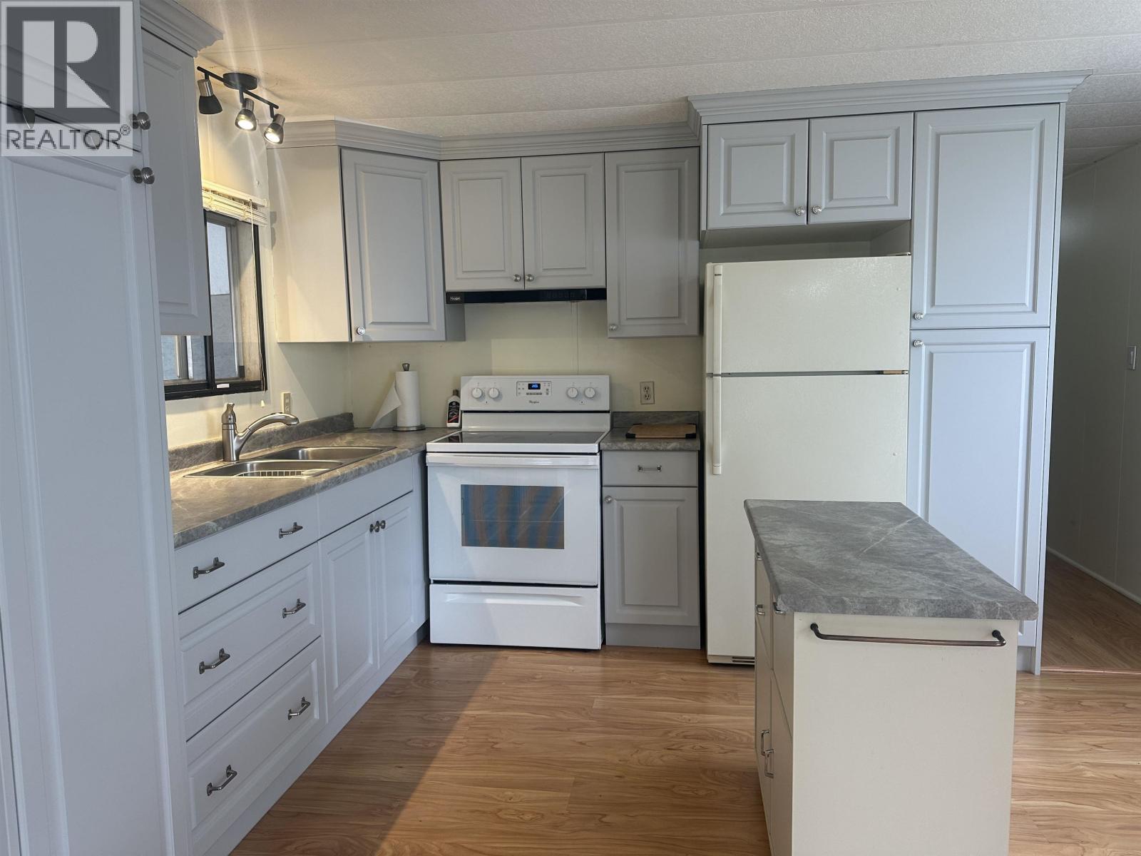 5 1700 S BROADWAY AVENUE, Williams Lake